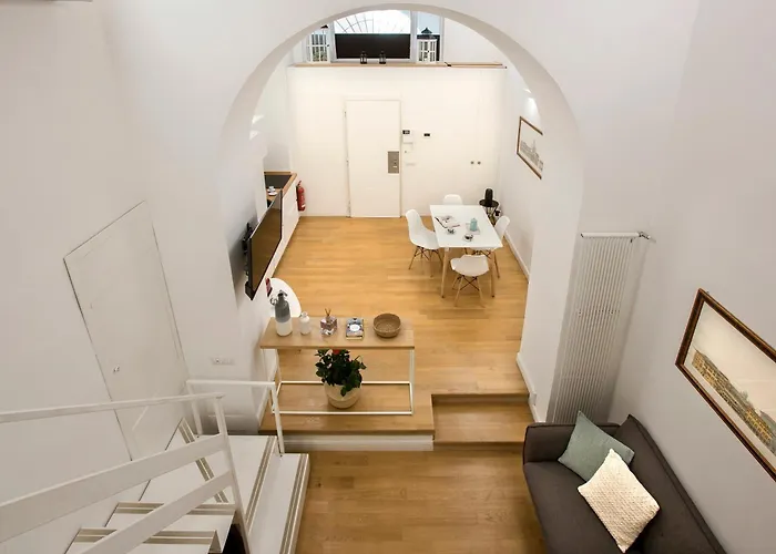 Appartement Holidays Teatro Pace Rome